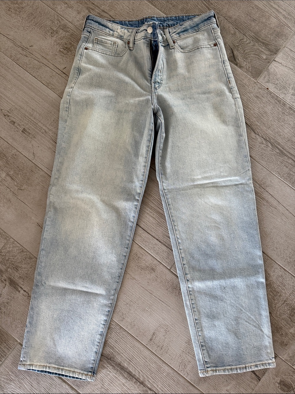Old Navy Light Wash Blue Jeans never been worn
